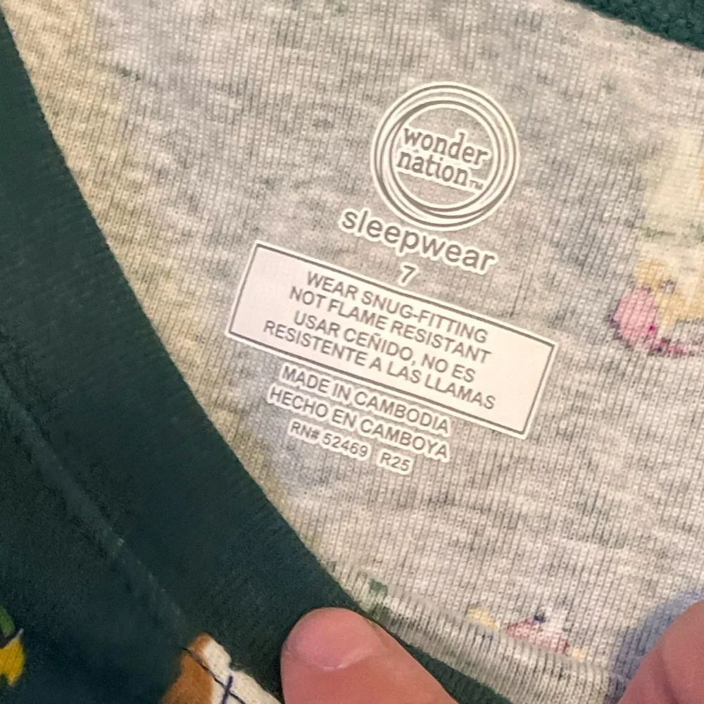 Wonder Nation Green Kids Pajamas with Dog Print size 7-NWT